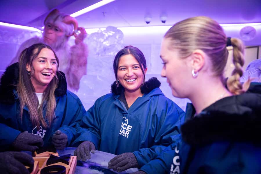 Surfers Paradise: IceBar Entry Ticket and Drink - Key points at a glance