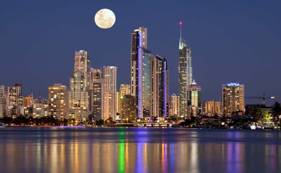 Surfers Paradise Sightseeing City Lights Cruise - The first 45 minutes through Surfers Paradise canals