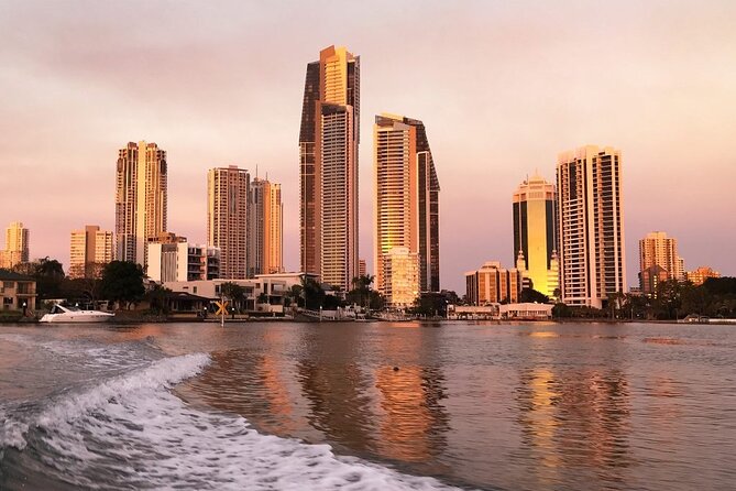 Surfers Paradise: Sightseeing Sunset River Cruise - The Surfers Paradise canals reveal a different Gold Coast