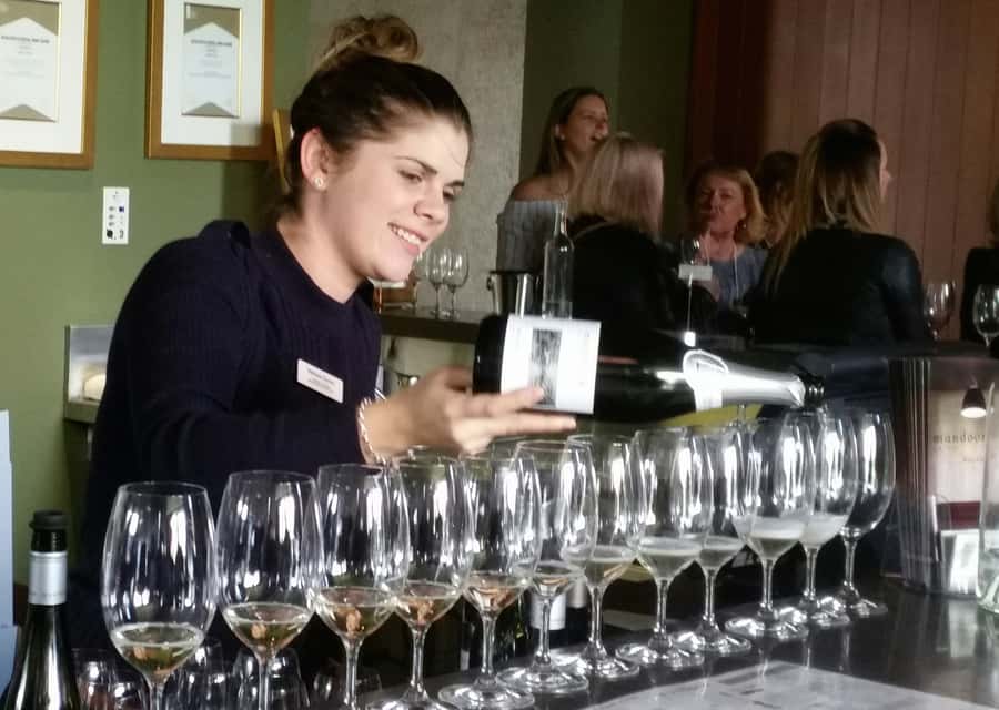 Swan Valley: Full-Day Wine Tour with Lunch - Three wine tastings with different personalities