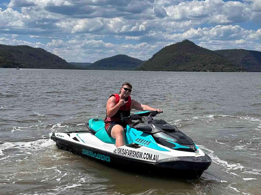 Sydney: 1 hour Jet Ski Safari - Starting near Hawkesbury River station