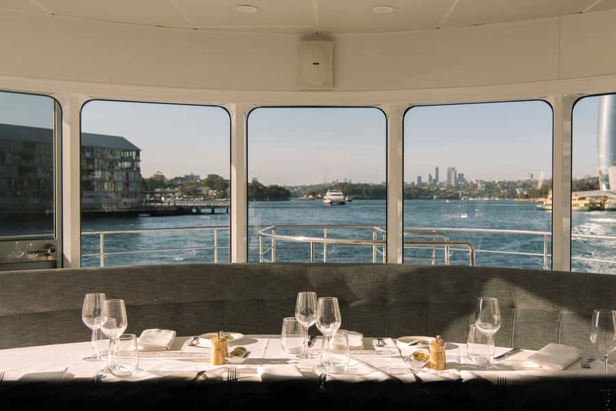 Sydney: 3-Course All Inclusive Dinner Harbour Cruise - Drinks included, with room to ask for refills