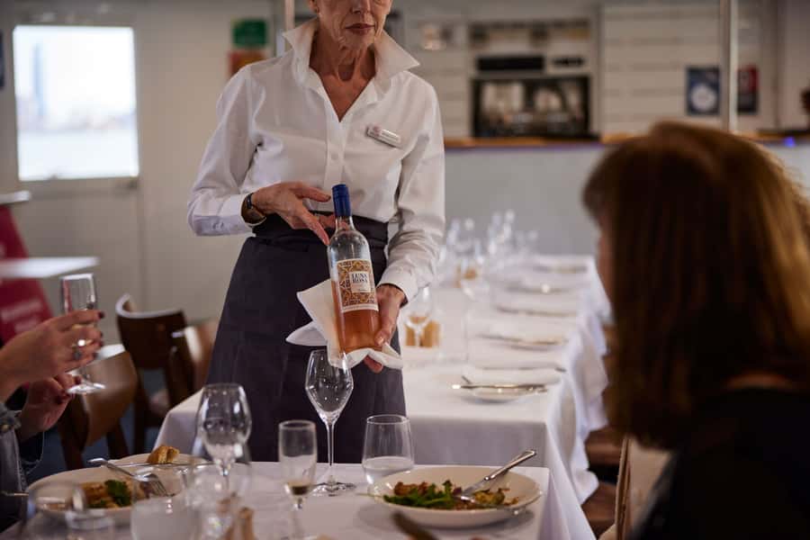 Sydney: 3-Course All Inclusive Dinner Harbour Cruise - From Taronga Zoo to Luna Park after dark