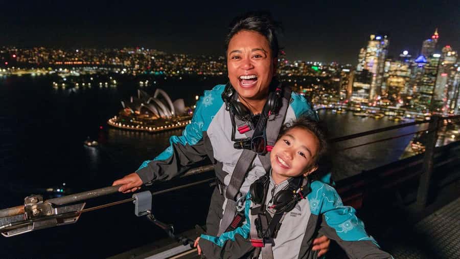 Sydney: BridgeClimb Sydney Harbour Summit Night - Final verdict: should you book it?