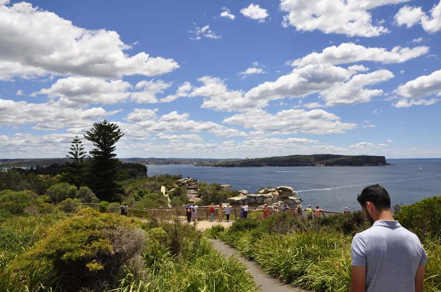 Sydney: City Highlights Guided Bus Tour - Woolloomooloo brings history and local flavor