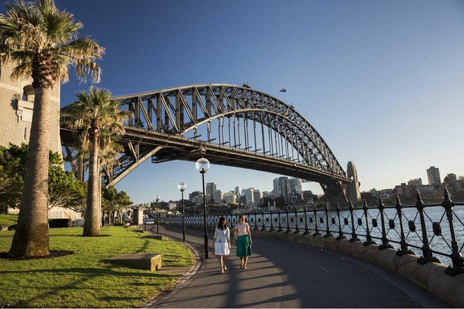 Sydney City Highlights & Hidden Gems: Private or Small Group Tour - Kirribilli, the cathedral, and the Royal Botanic Gardens