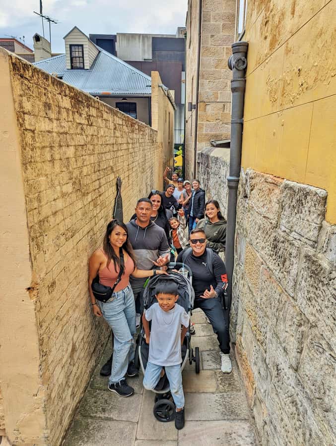 Sydney: City & The Rocks 3.5-Hour Walking Tour with a Drink - Is $53 good value for 210 minutes?
