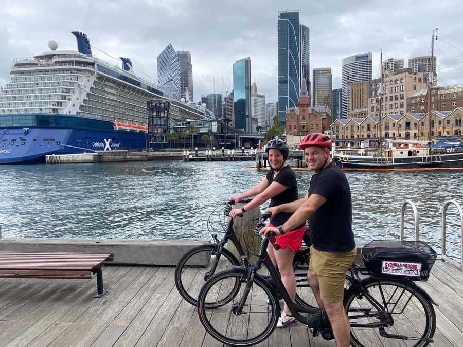 Sydney: Guided Harbour E-Bike Tour - Starting at Darlinghurst and learning the e-bike