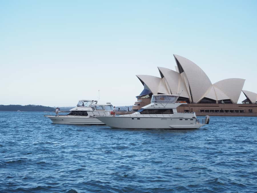 Sydney Harbour: 2-Hour Morning Yacht Cruise with Morning Tea - Starting at Commissioner’s Steps in Circular Quay