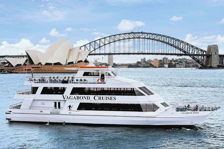 Sydney Harbour: 3-Hour Lunch Cruise with Live Music - A three-hour route through Sydney Harbour
