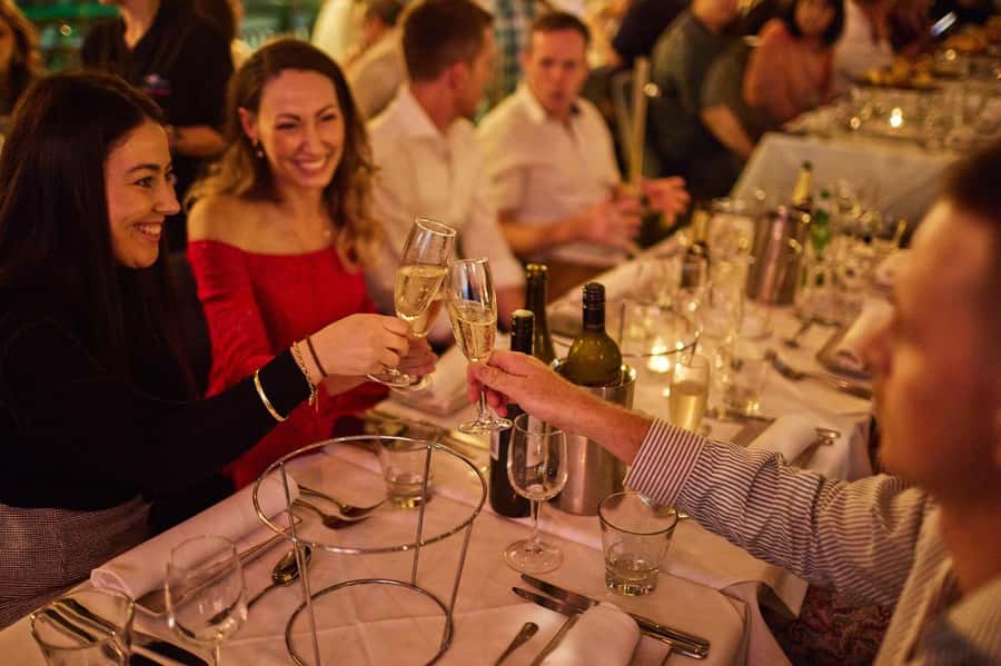 Sydney Harbour: Cabaret Cruise with 3-Course Dinner - Service, seating, and the pace of the meal