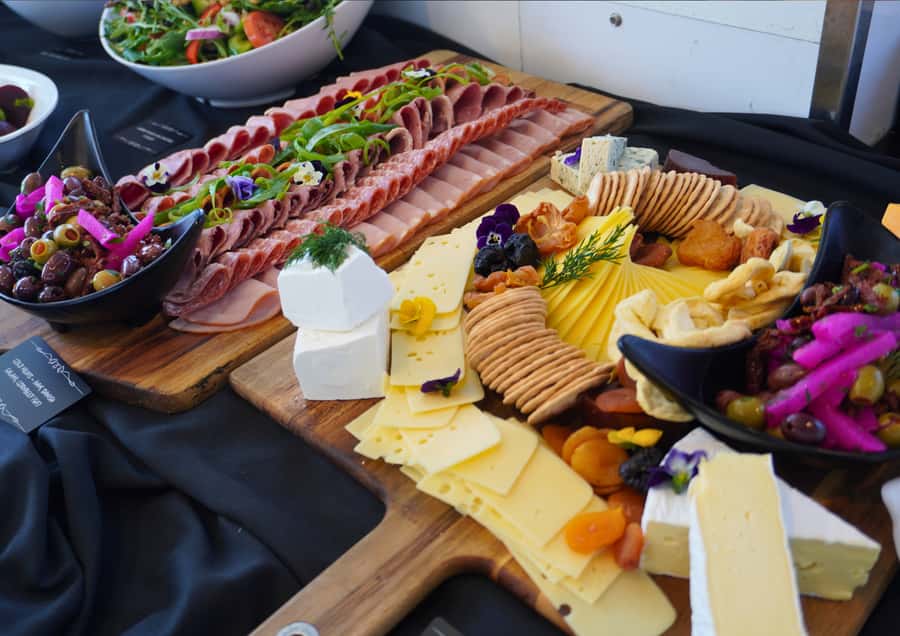 Sydney: Harbour Cruise with Buffet Lunch - Key points at a glance