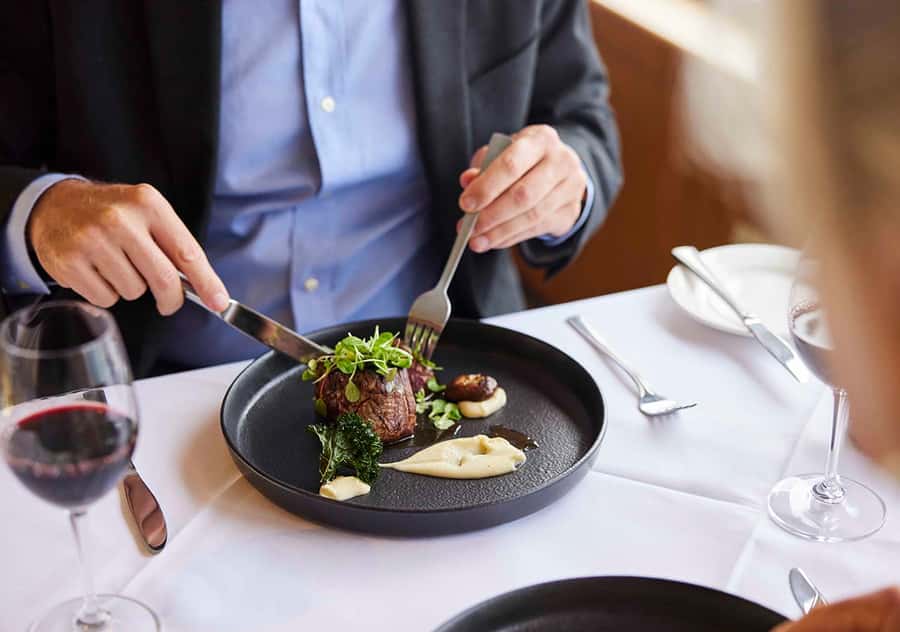 Sydney: Harbour Dinner Cruise with 3, 4 or 6-Course Menu - Watching Sydney Change From Sunset to Night
