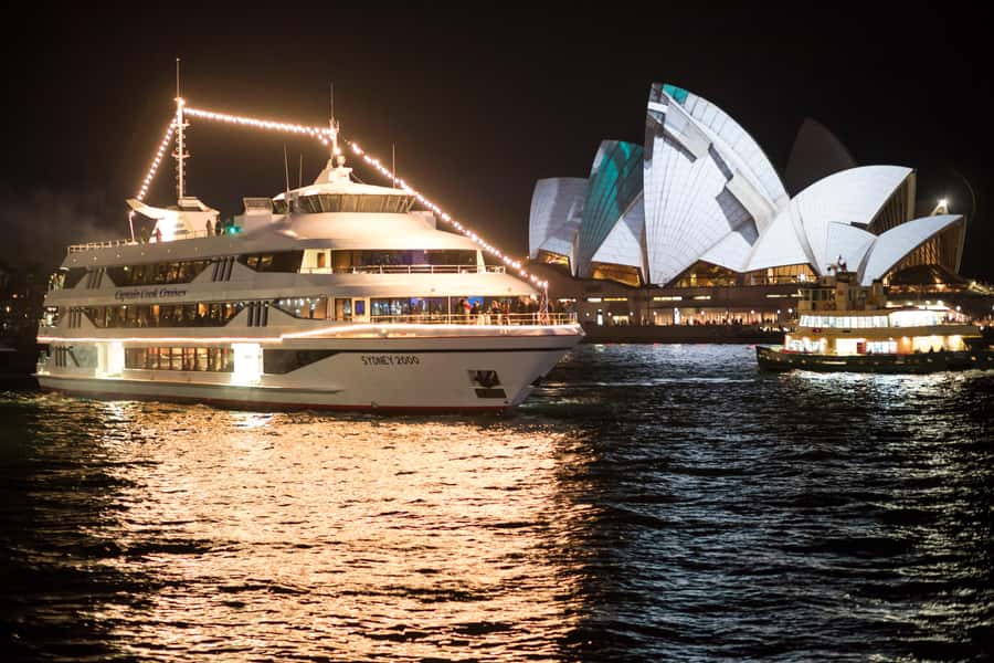 Sydney: Harbour Dinner Cruise with 3, 4 or 6-Course Menu - Is $88 Good Value?