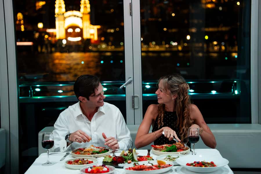 Sydney Harbour: Glass Boat Signature Dinner Cruise - What the four-course dinner includes