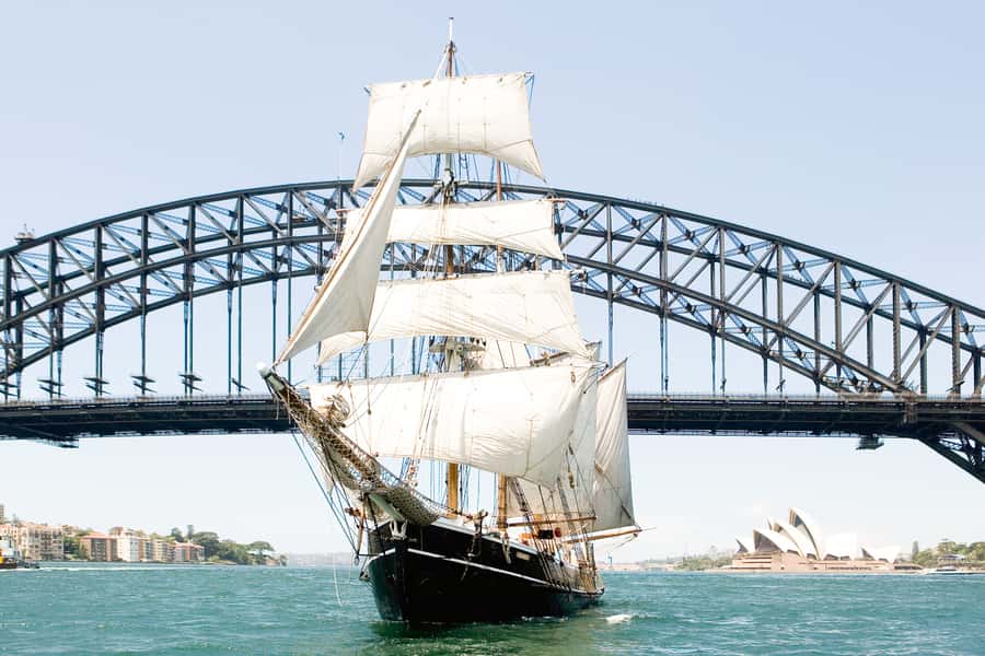 Sydney Harbour: Tall Ship Afternoon Cruise - The first minutes aboard: look around before the action