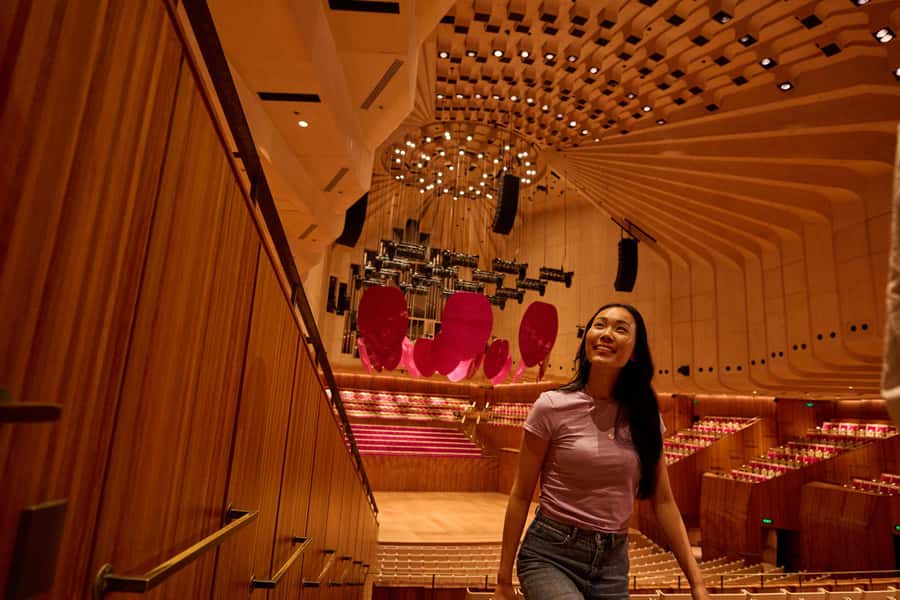 Sydney: Opera House Guided Tour In Your Language - Why this short Opera House tour is worth considering