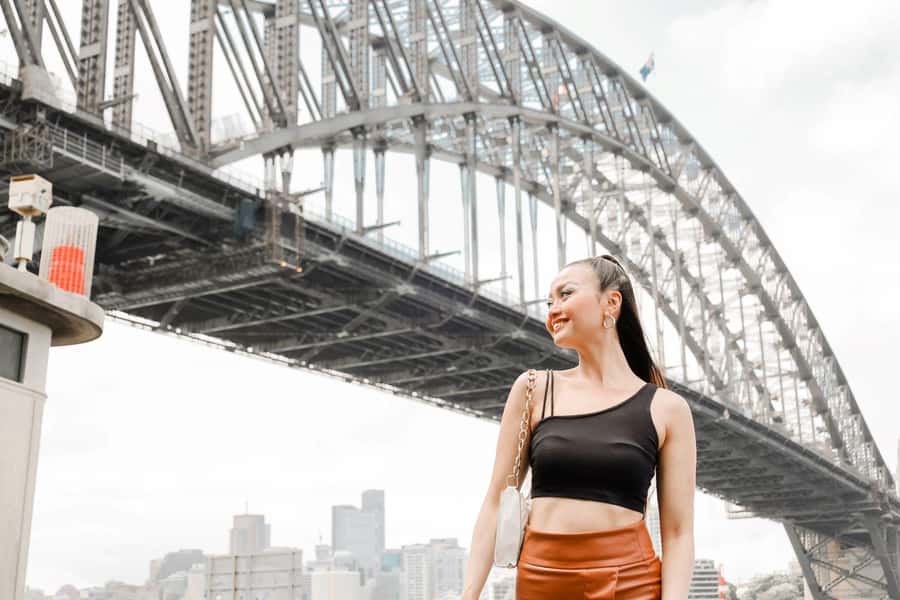Sydney: Private Photoshoot outside the Opera House - The Real Value of the $106 Group Price