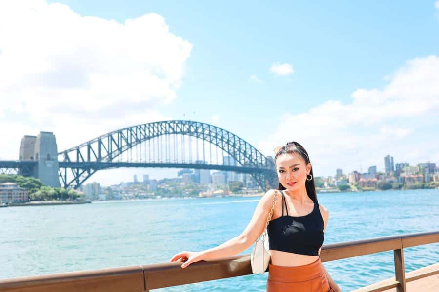 Sydney: Private Photoshoot outside the Opera House - Who Will Get the Most From This Session