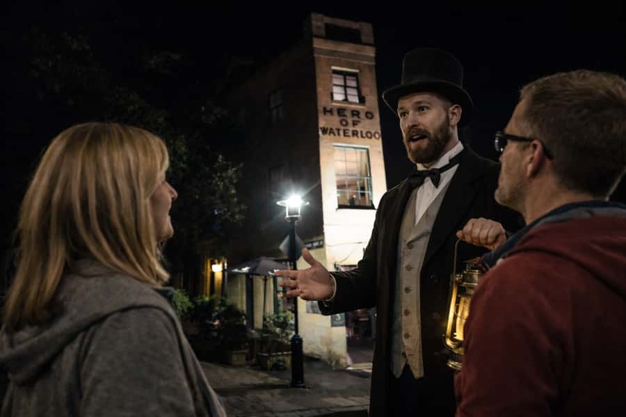 Sydney: Spirits of the Rock and Dark Past Walking Tour - Noise, group size, and hearing the guide