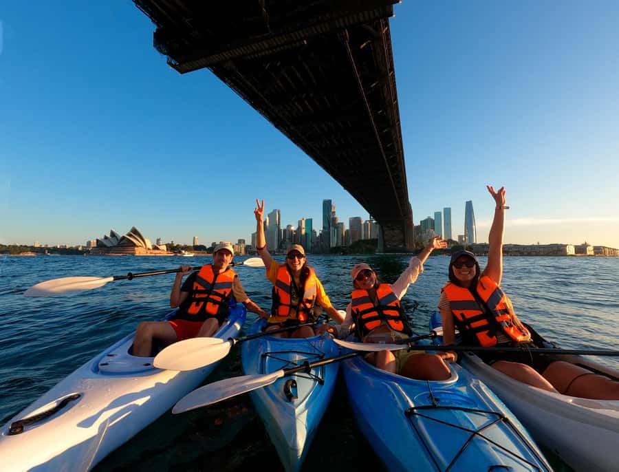 Sydney: Sunset Kayak - Opera & Harbour Bridge Tour (5p. max) - Starting beside the kayaks at Lavender Bay
