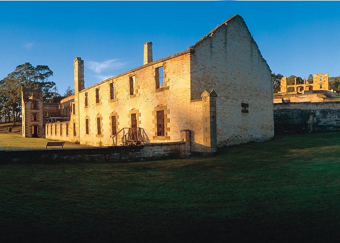 Tasman Island Cruises and Port Arthur Historic Site Day Tour from Hobart - Who should book this day tour?