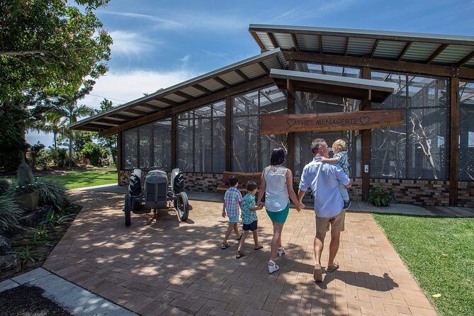 The Airlie Sightseeing Bus – (Cruise-Ship Friendly) - Weather, dry-season planning, and cancellation