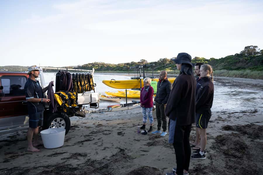The Freycinet Paddle Kayak Tour - The beach stop and the best cup of hot chocolate