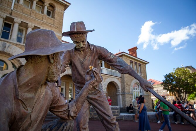 The Perth Mint Gold Tour - Watching molten gold become a solid bar