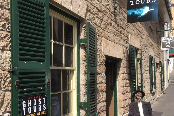 The Rocks Ghost Tours with Guide in Sydney - The 7:45 pm meeting point on George Street