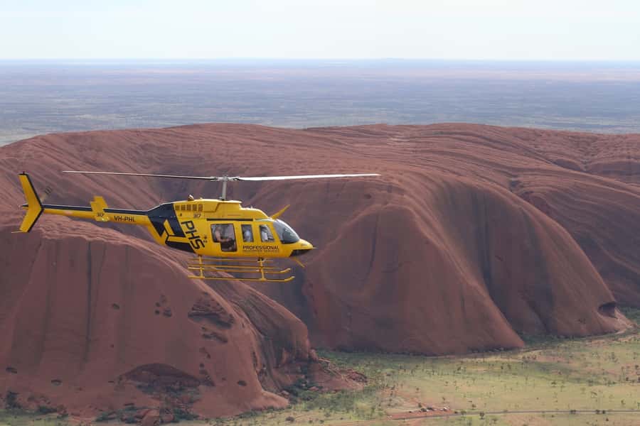 Uluru 15-Minute Helicopter Experience - From your Yulara hotel to Ayers Rock Airport