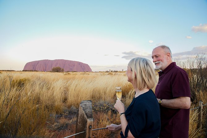 Uluru (Ayers Rock) Sunset + Outback Barbecue Dinner & Star Talk - Sunset viewing with wine and snacks