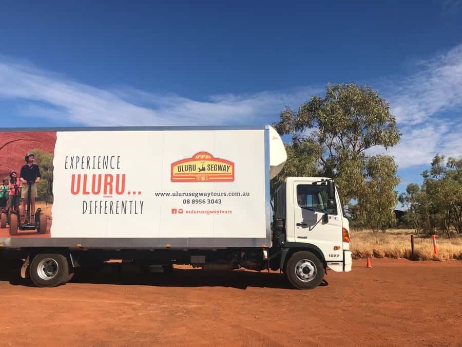 Uluru: Uluru Base Segway Tour - Meeting your guide at Kuniya Carpark