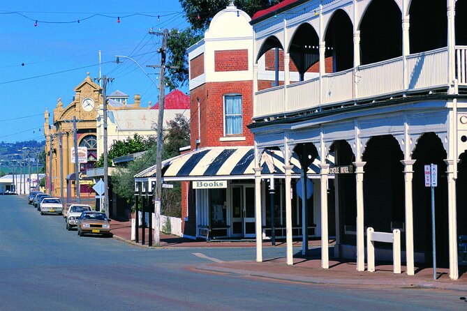 Wave Rock, York and Aboriginal Cultural Day Tour from Perth - Lunch at Wildflower Shoppe and your afternoon choice