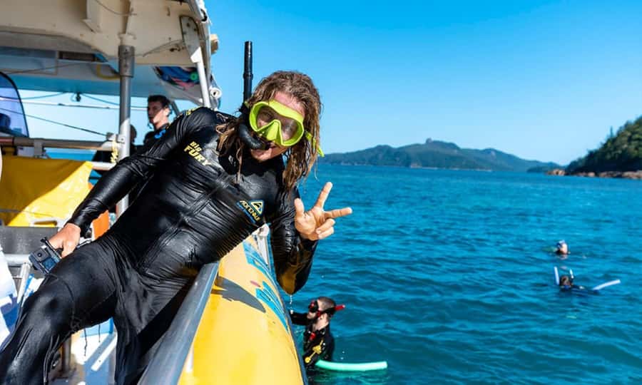 Whitsunday: Whitsunday Islands Tour with Snorkeling & Lunch - The short climb to Hill Inlet Lookout