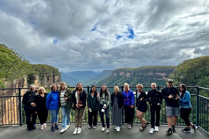 WILD Wombat and Kangaroo Day Tour, All Inclusive - Dinner at a historic Robertson pub
