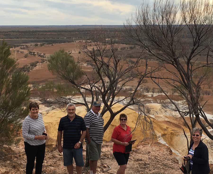 Winton: Dinosaur Stampede 3/4 Day Tour - Why this Winton tour is more than a dinosaur stop
