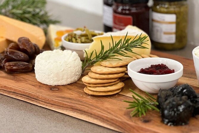 Yarra Valley Grazing Tour Wine, Cheese, Gin, Pizza from Melbourne - Five things to know before booking